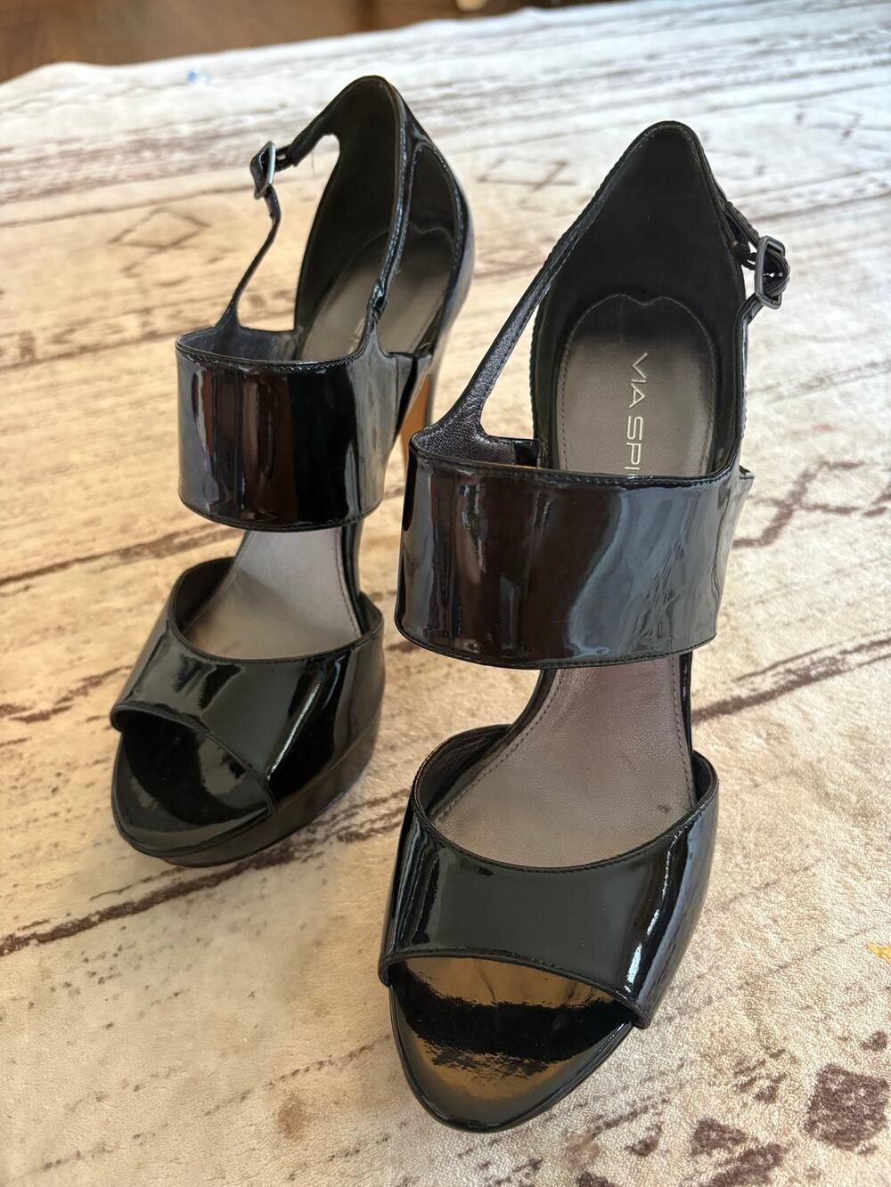 VIA SPIGA Thea Black Patent Leather Platform Sandals 8.5
